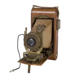Gallery in the Lobby 横浜市所蔵カメラ・写真コレクション「小型軍用カメラ」の画像