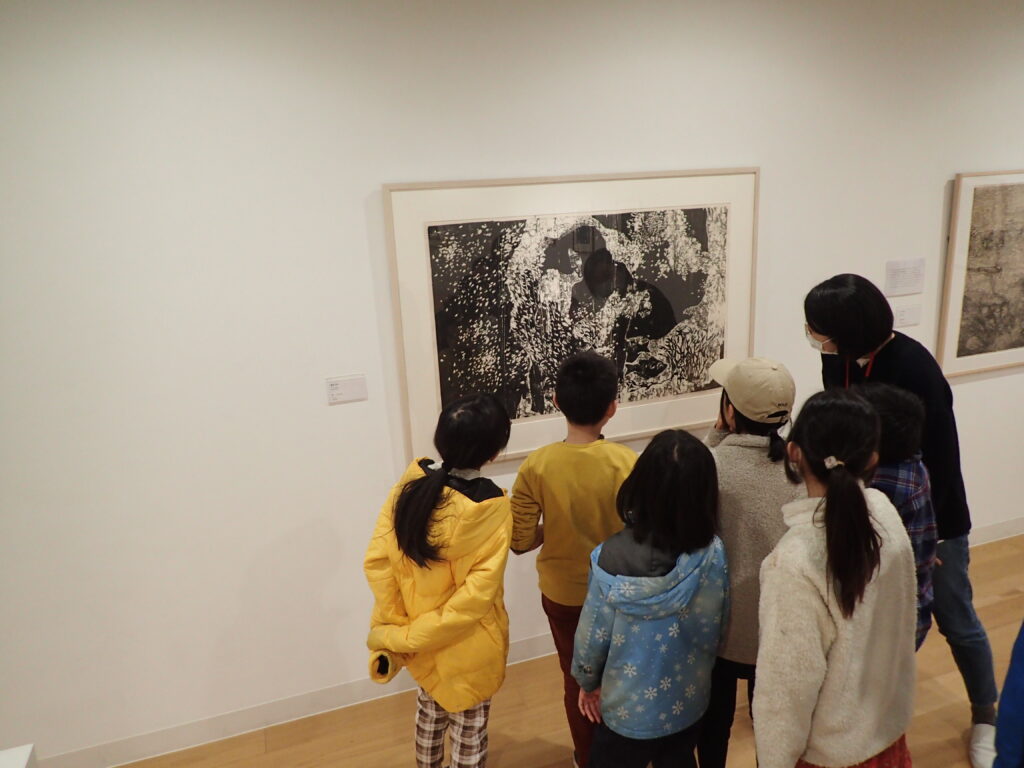 ハマキッズ・アートクラブ「横浜市民ギャラリーまるごと探検ツアー」の画像
