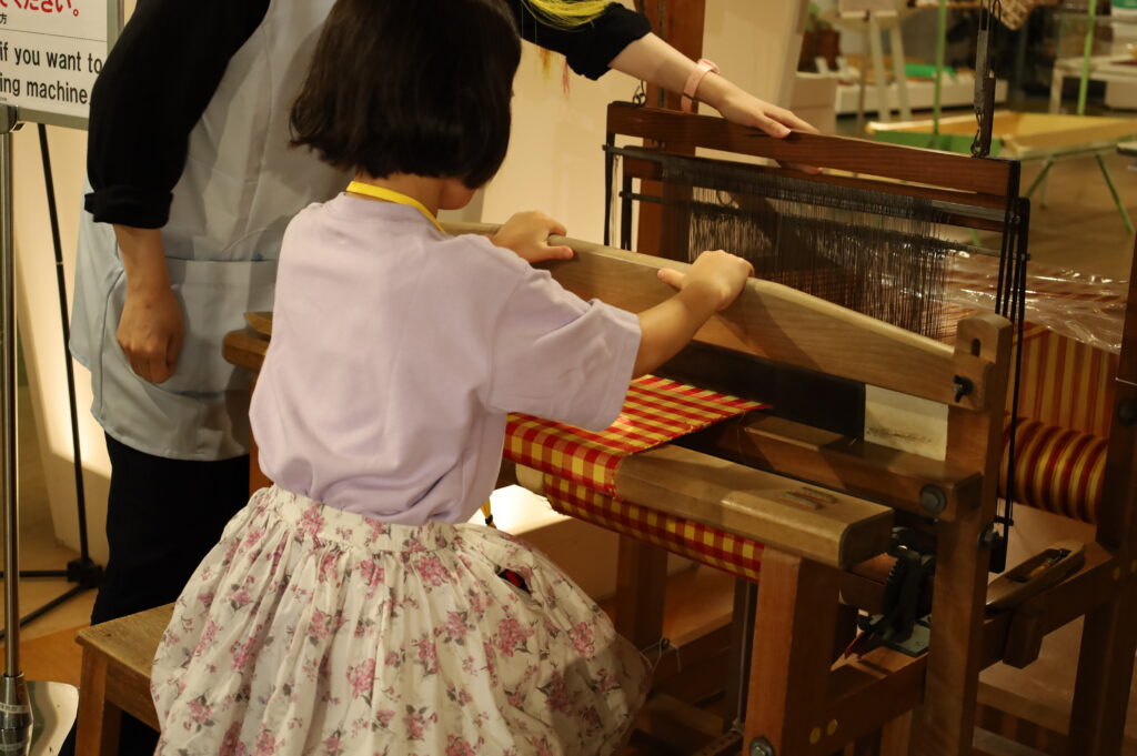夏休み企画「かいこ教室」の画像