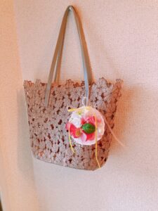 夏休みのお子様や大人の方に!ブーゲンビリアのバッグチャーム作り(バックはつきません)の画像