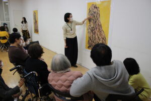 認知症の人にやさしい街あざみ野で、趣味や遊びを通じたケアを広げるには？の画像