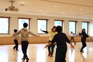 個人の造形プログラム「子どももおとなも　しらないわたしをさがしてみよう」の画像