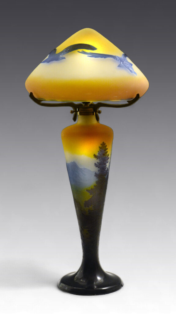 ーガラス工芸に宿る詩と技の継承ーエミール・ガレとパート・ド・ヴェールの系譜の画像