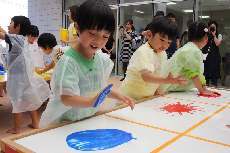 【募集】子どものためのプログラム　みんなであそぼう！　えのぐであそぼうの画像