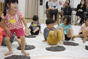 Azamino_Art-Programs-for-Children_20261108