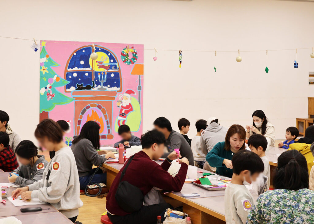 【募集】子どものためのプログラム　ダンボールでつくるクリスマスハウスの画像