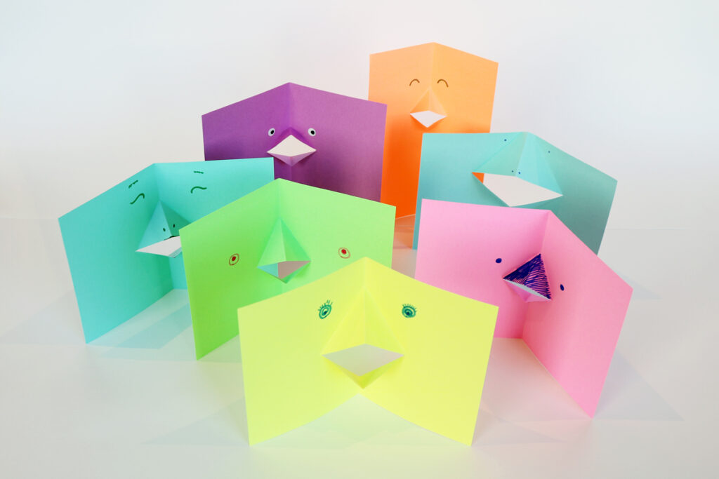 みんなのアートひろば 「歌う♪ぱくぱく紙工作」の画像