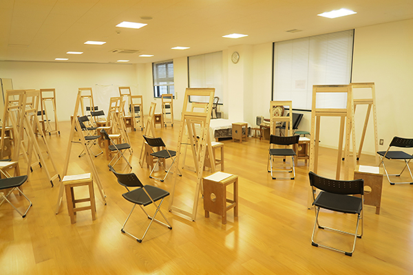 大人のためのアトリエ講座「ヌードクロッキー Bコース」の画像