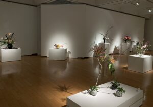いけばな小原流　みんなの花展「光と風のあるところ」の画像