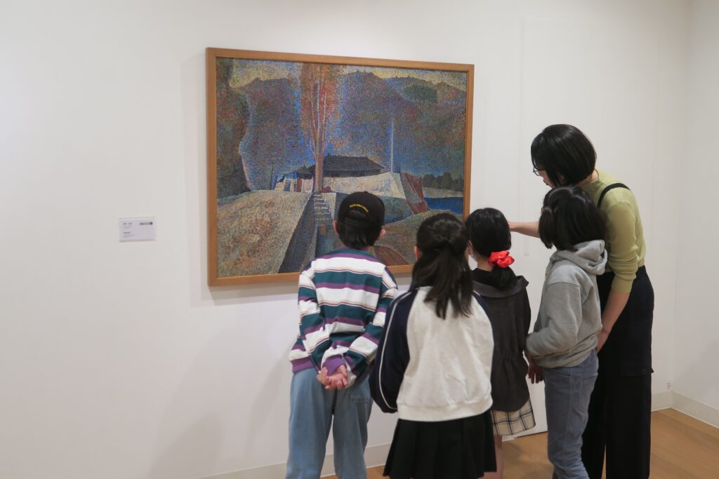 ハマキッズ・アートクラブ「横浜市民ギャラリーまるごと探検ツアー」の画像